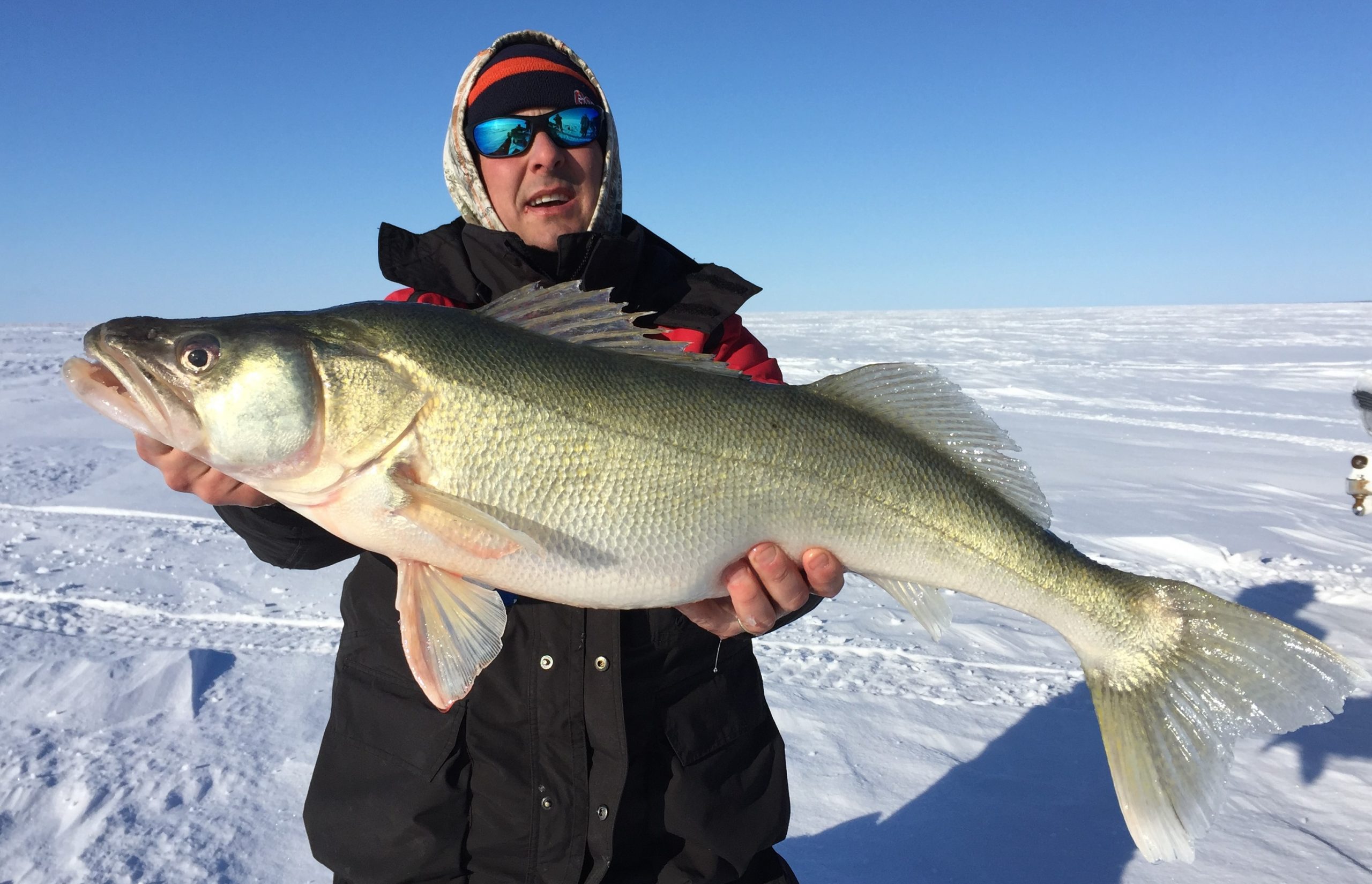 Ice Fishing Lake Winnipeg FISHING ROT