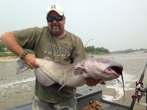 Blackwater cats guest with 38 ince Monster channel catfish